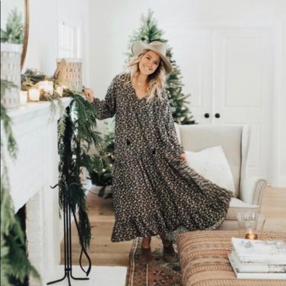 Carly Jean Los Angeles Dresses | Laurel Boho Maxi Dress Black Floral | Poshmark